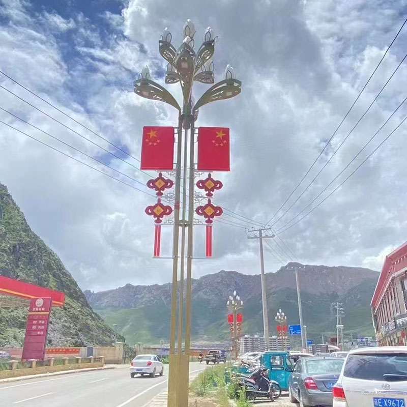 阿图什抱箍太阳能路灯生产厂家