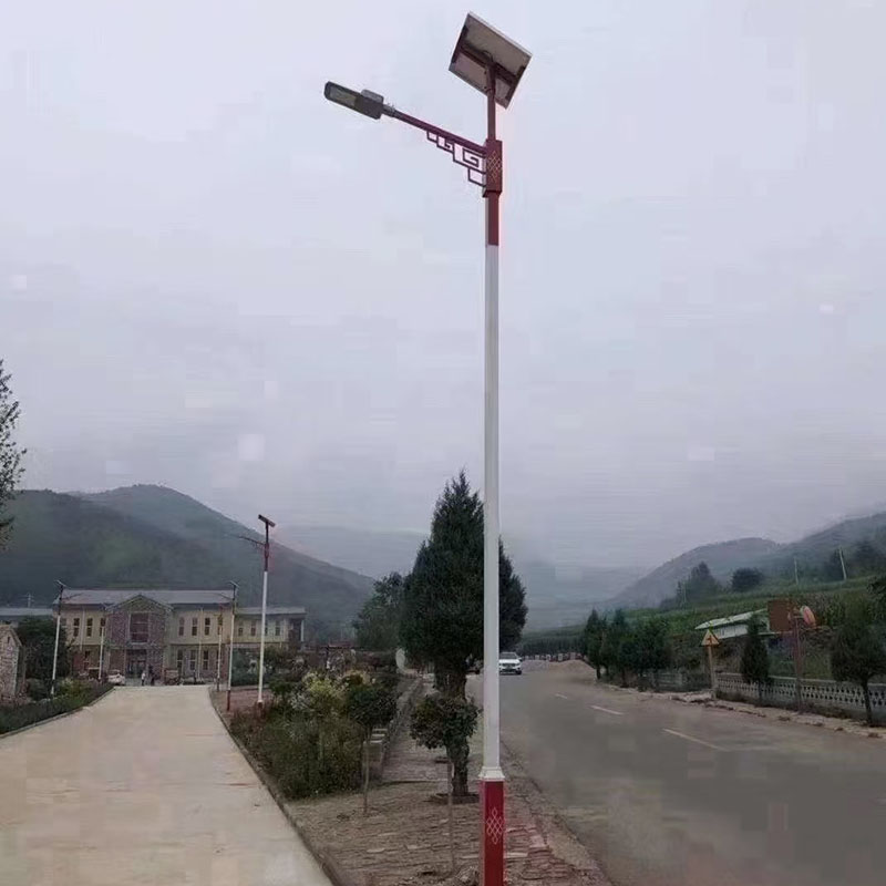 阿图什车站太阳能路灯生产厂家